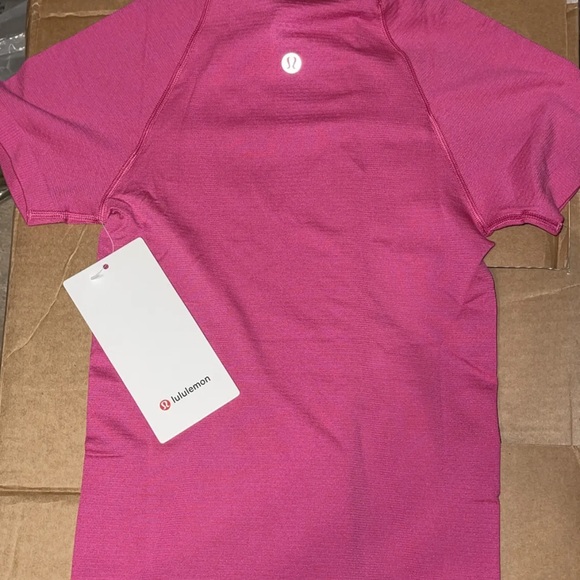 lululemon athletica Tops - Lululemon Swiftly Tech Short Sleeve 2.0